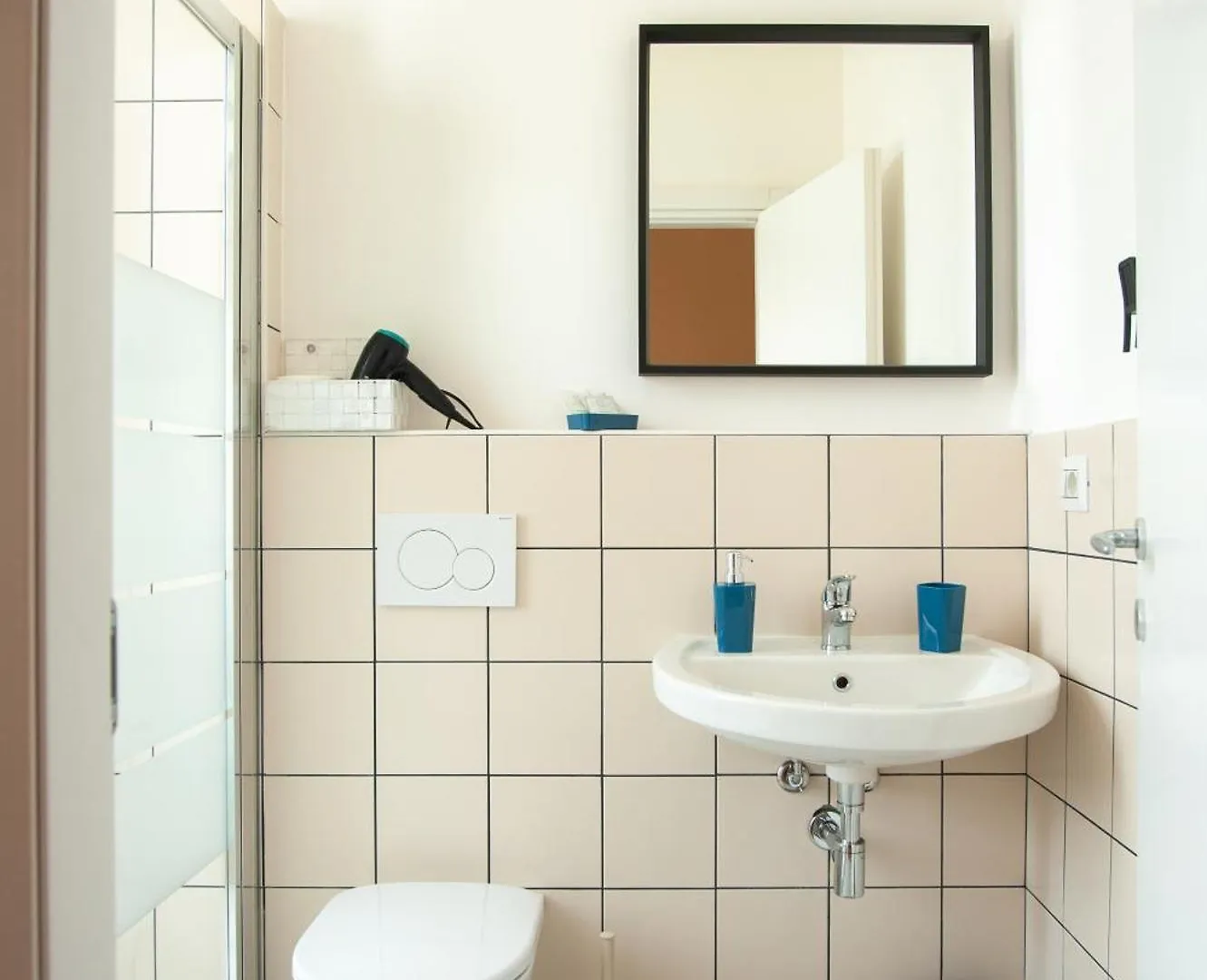 Three Rooms ألغيرو إيطاليا